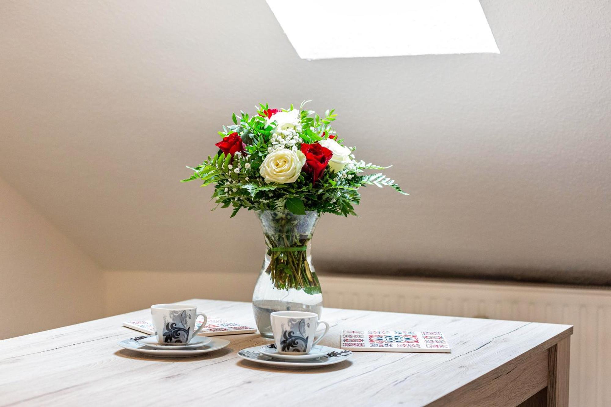 Tapas Restaurante 2 Apartment เฟียร์เซน ภายนอก รูปภาพ
